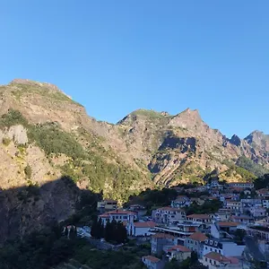 Coracao Da Madeira Apartment