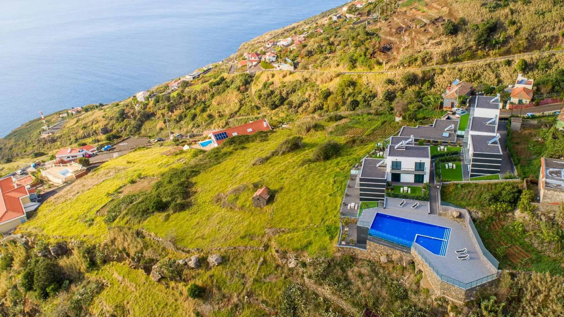 Ourmadeira - Sunset Cliff Villas, Contemporary Faja da Ovelha Villa