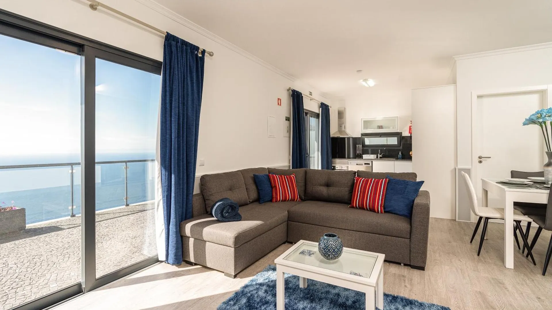 Vila Ourmadeira - Sunset Cliff Villas, Contemporary Fajã da Ovelha