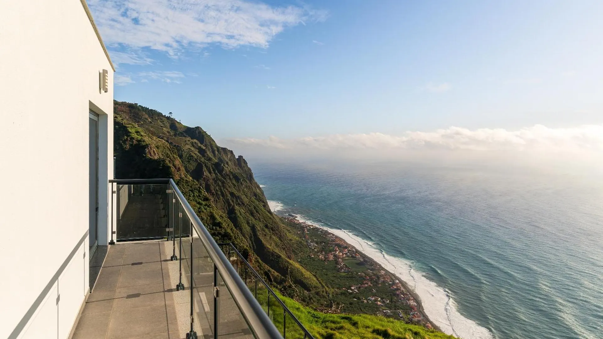 Ourmadeira - Sunset Cliff Villas, Contemporary Faja da Ovelha Villa