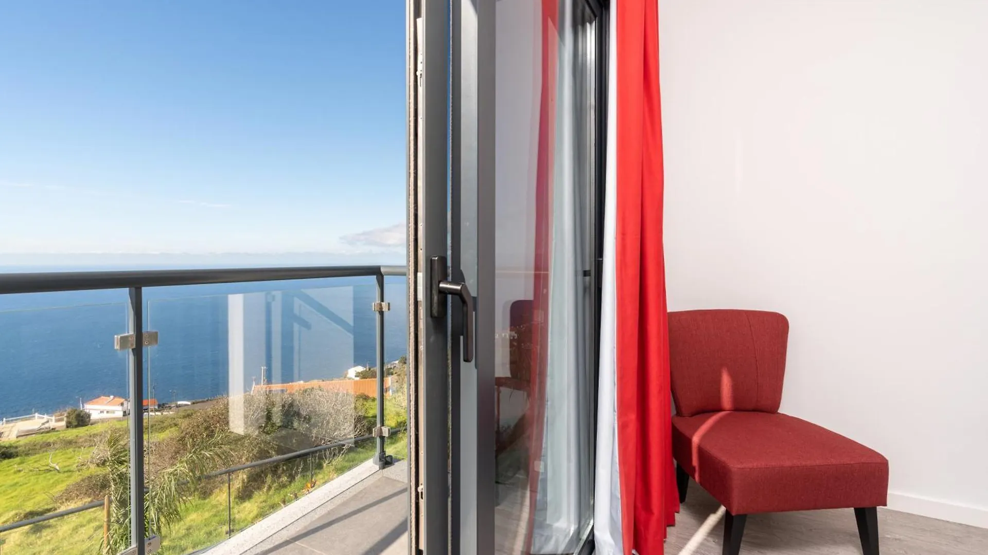 Ourmadeira - Sunset Cliff Villas, Contemporary Faja da Ovelha Villa